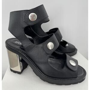 Opening Ceremony ISA Black Leather Gladiator Sandal Metallic Heels Strappy 40 9